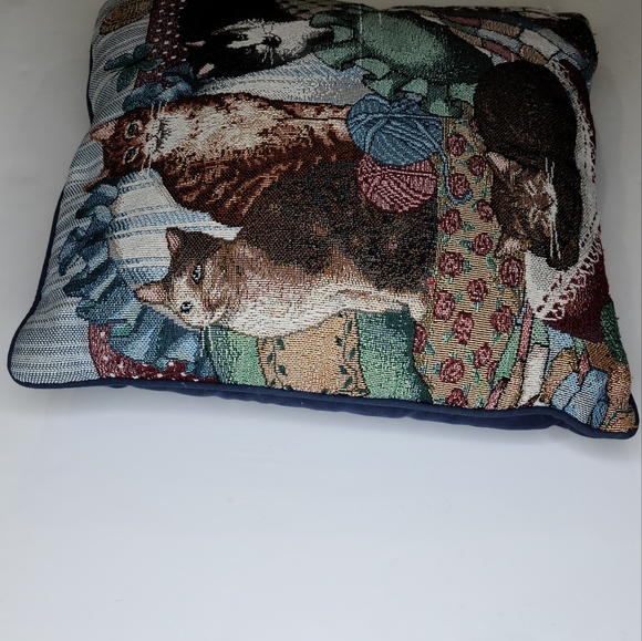 15" Cat Tapestry Fabric Accent Throw Pillow Sleeping Looking Yarn Butterfly - Picture 7 of 10
